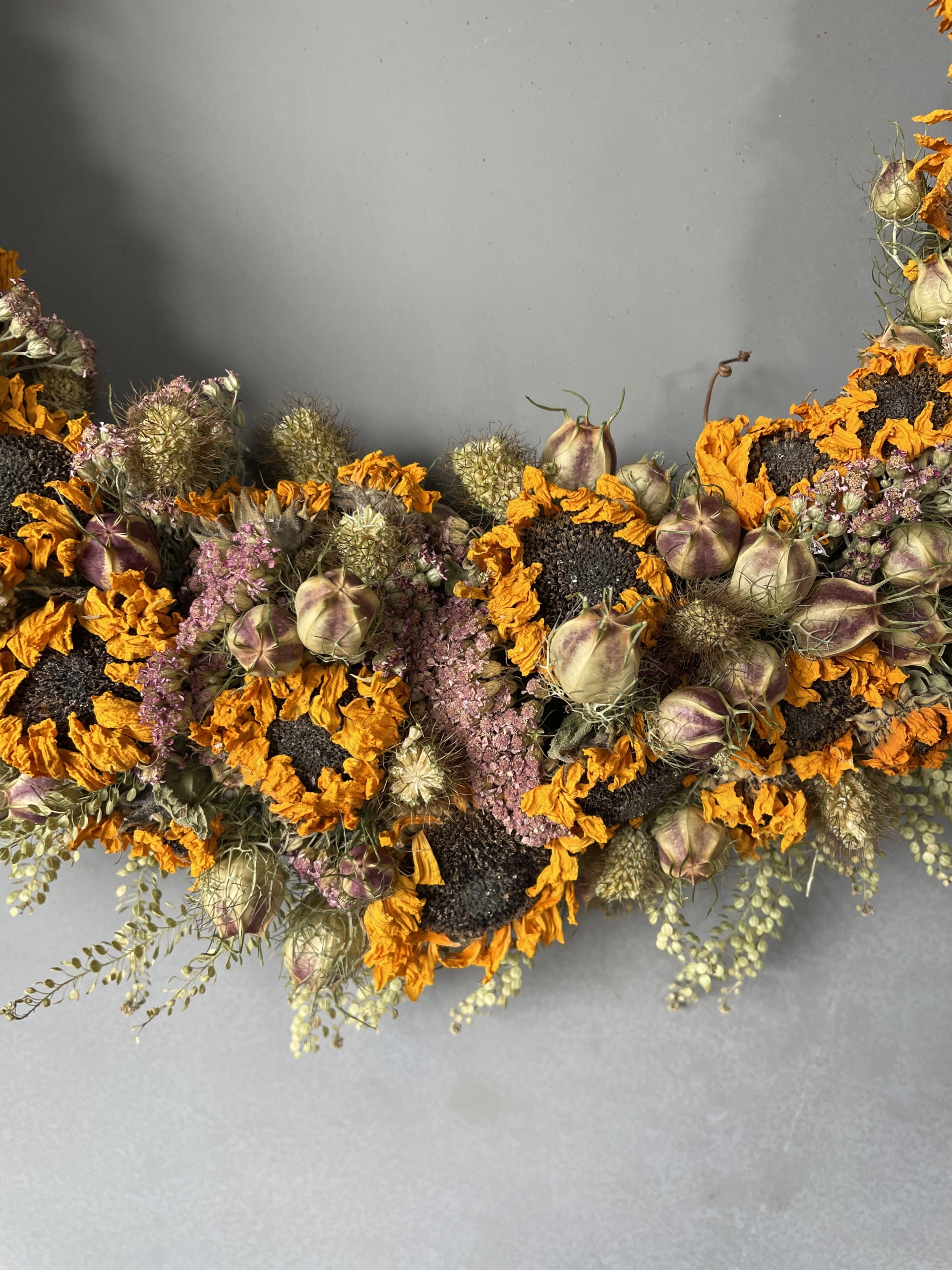 dried wreath, dried flowers, sunflower wreath